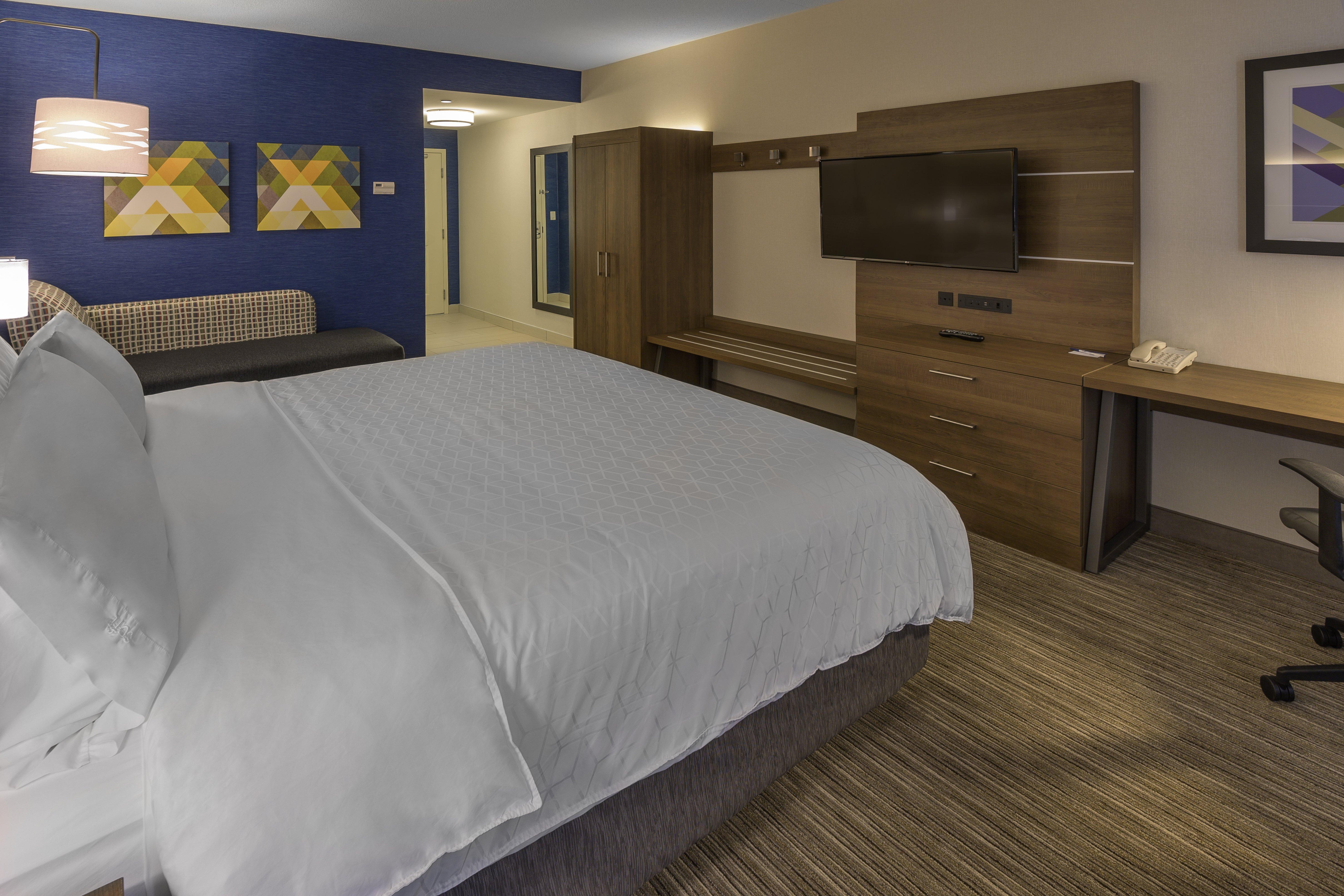 Holiday Inn Express Hotel & Suites North Bay By Ihg Exterior photo