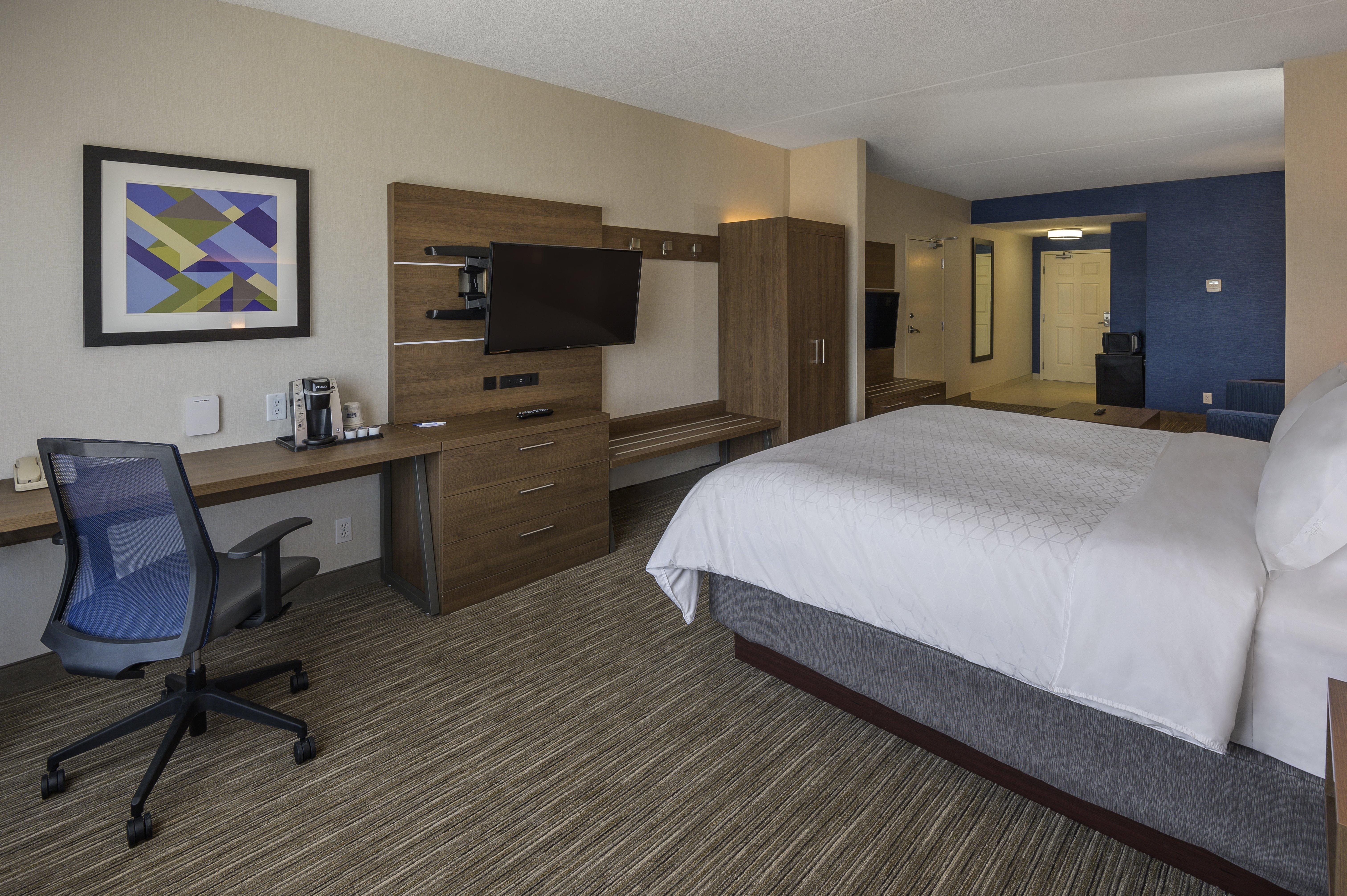Holiday Inn Express Hotel & Suites North Bay By Ihg Exterior photo