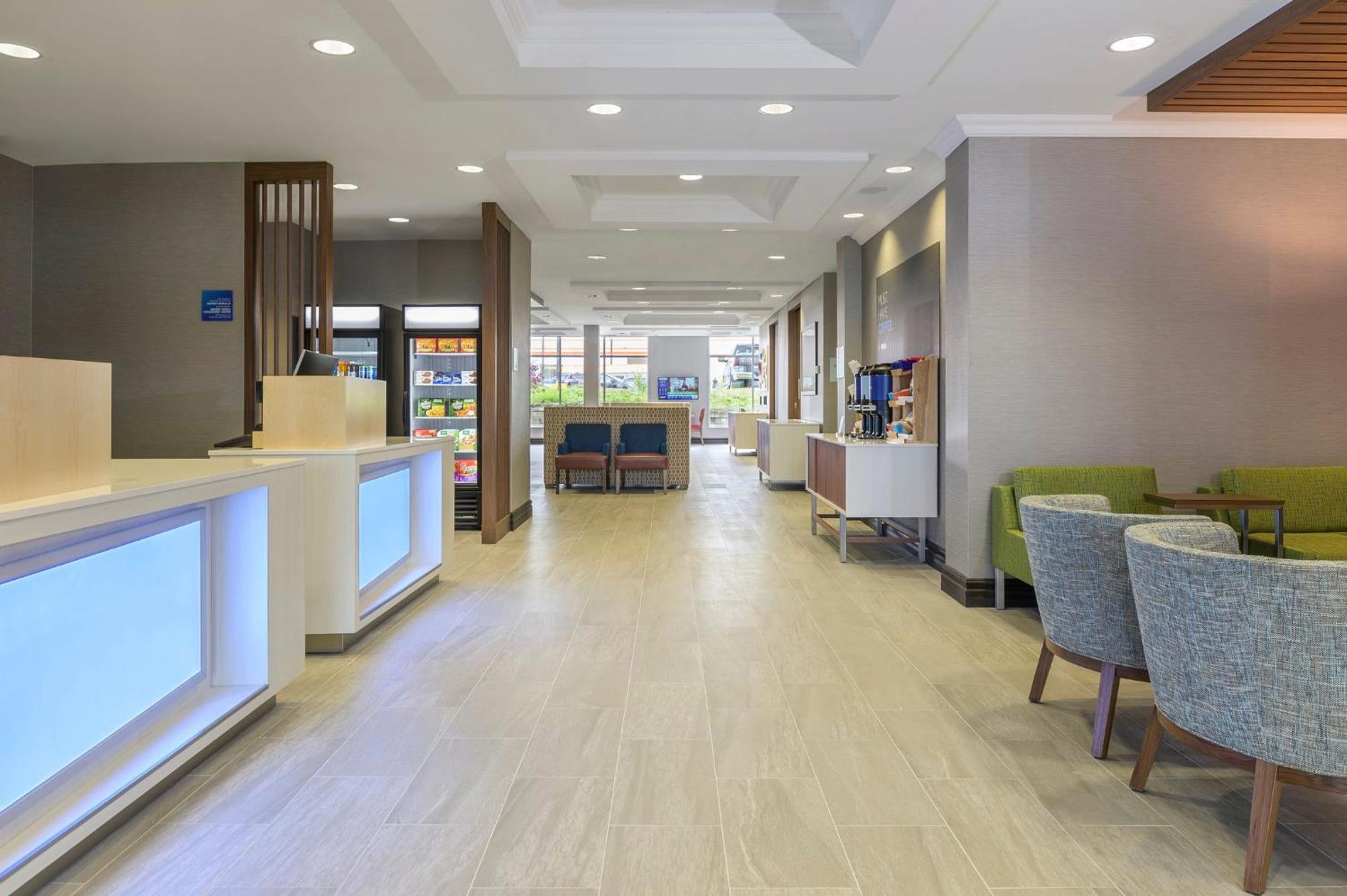 Holiday Inn Express Hotel & Suites North Bay By Ihg Exterior photo