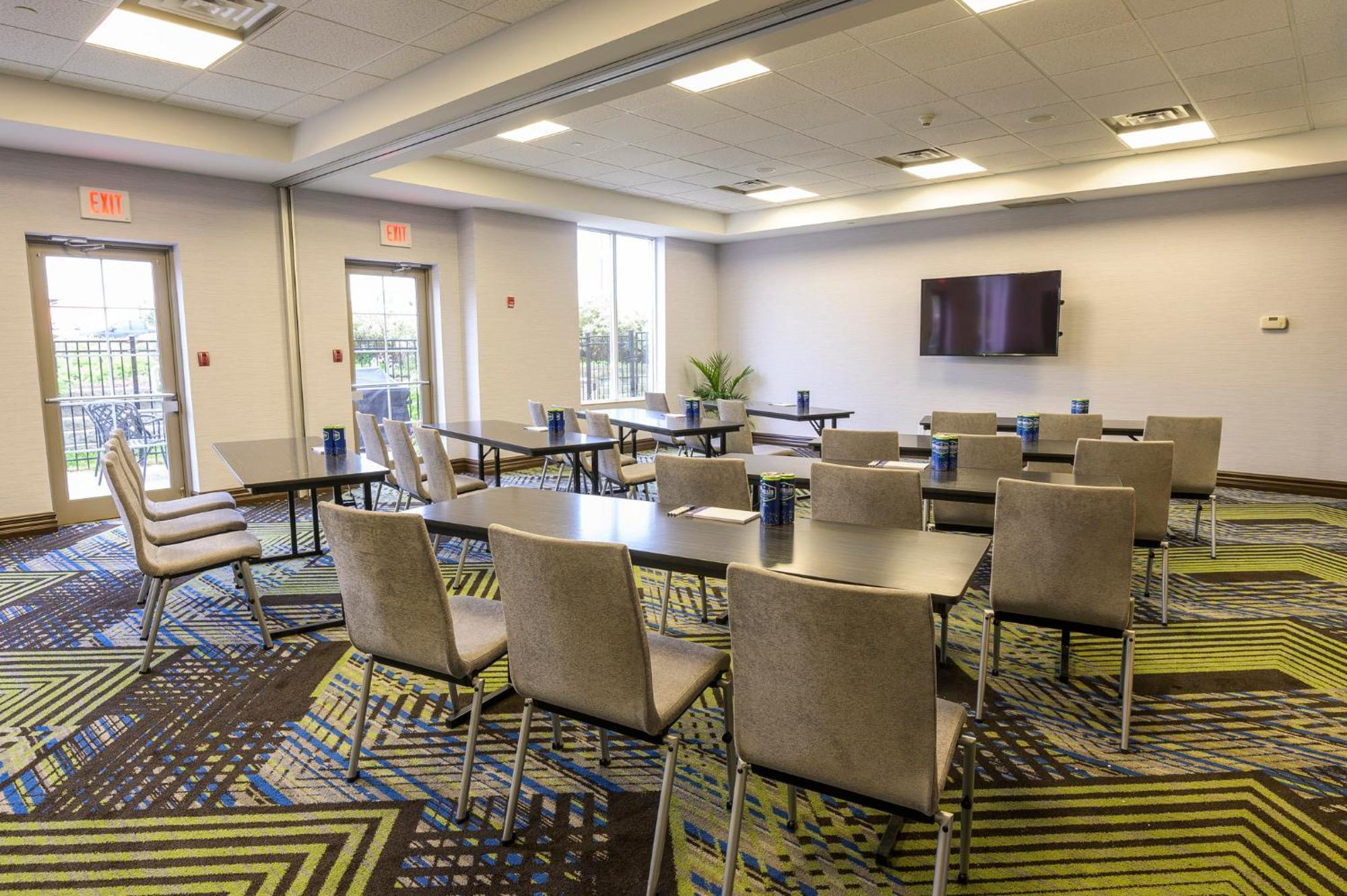 Holiday Inn Express Hotel & Suites North Bay By Ihg Exterior photo